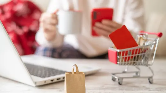 Vom Warenkorb zur Love Brand: Warum Storytelling im E-Commerce den Unterschied macht